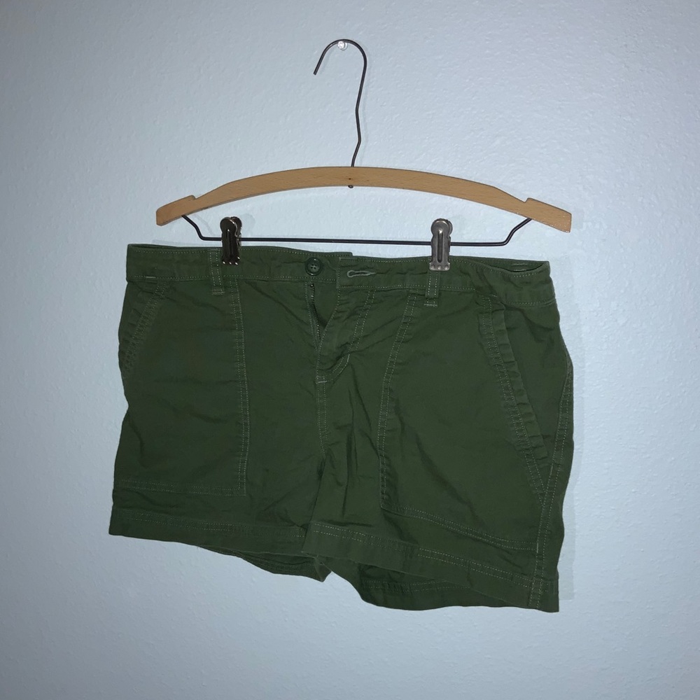 Patagonia forest green shorts